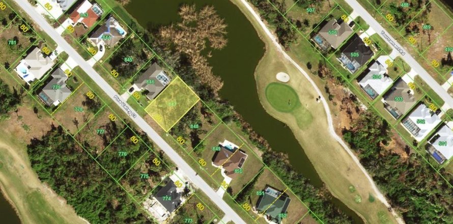 Terrain à Rotonda, Floride № 2195449