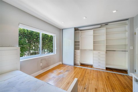 Villa ou maison à louer à Miami, Floride: 4 chambres, 234.67 m2 № 1938523 - photo 28