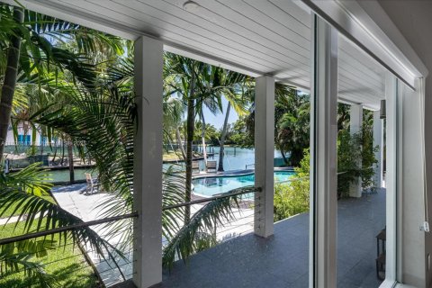 Villa ou maison à louer à Miami, Floride: 4 chambres, 234.67 m2 № 1938523 - photo 12