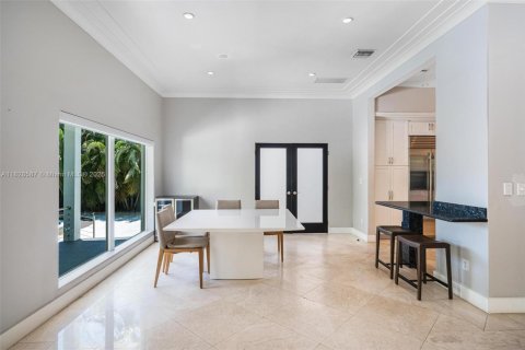 Villa ou maison à louer à Miami, Floride: 4 chambres, 234.67 m2 № 1938523 - photo 13