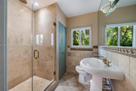 Villa ou maison à louer à Miami, Floride: 4 chambres, 234.67 m2 № 1938523 - photo 30