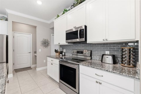 House in Port Charlotte, Florida 3 bedrooms, 185.8 sq.m. № 2157751 - photo 24