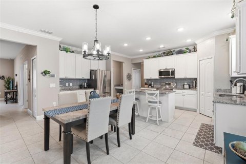 House in Port Charlotte, Florida 3 bedrooms, 185.8 sq.m. № 2157751 - photo 30