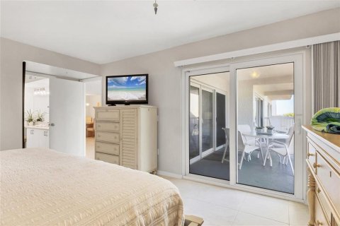 Condo in Englewood, Florida, 3 bedrooms № 1909865 - photo 26