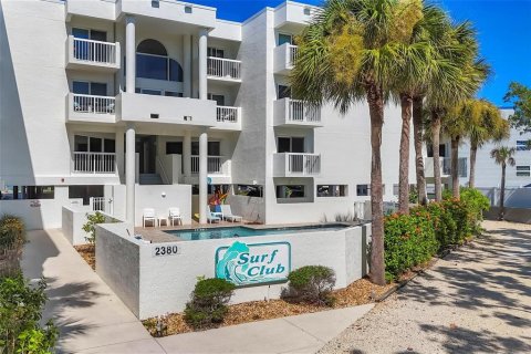 Condo in Englewood, Florida, 3 bedrooms № 1909865 - photo 9