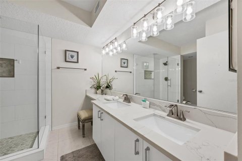 Condo in Englewood, Florida, 3 bedrooms № 1909865 - photo 27