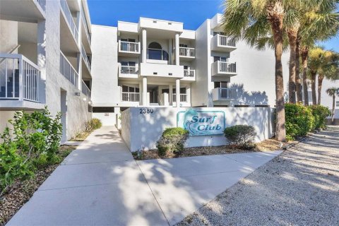 Condo in Englewood, Florida, 3 bedrooms № 1909865 - photo 10