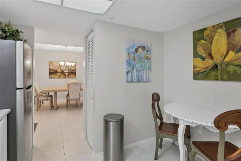 Condo in Englewood, Florida, 3 bedrooms № 1909865 - photo 20