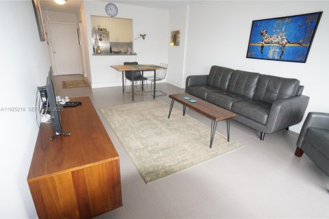Copropriété à louer à North Miami Beach, Floride: 1 chambre, 66.89 m2 № 1983943 - photo 6