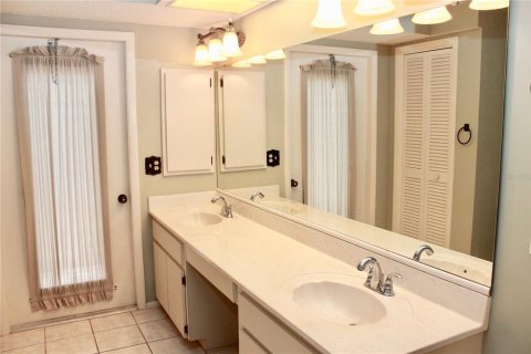 Villa ou maison à louer à Venice, Floride: 2 chambres, 161.84 m2 № 1832088 - photo 15