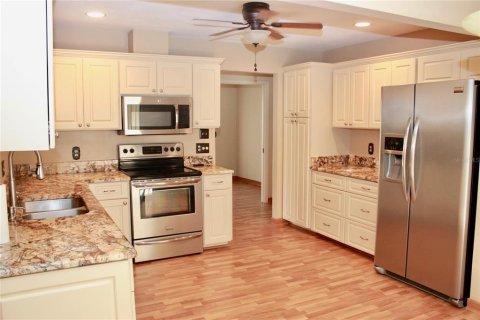 Villa ou maison à louer à Venice, Floride: 2 chambres, 161.84 m2 № 1832088 - photo 4