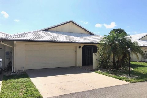 Villa ou maison à louer à Venice, Floride: 2 chambres, 161.84 m2 № 1832088 - photo 1