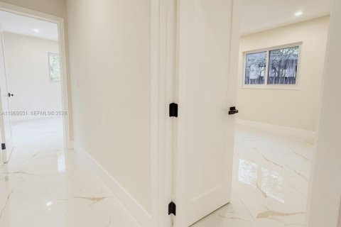 Casa en alquiler en Oakland Park, Florida, 3 dormitorios, 143.26 m2 № 2031962 - foto 17