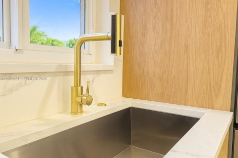 Casa en alquiler en Oakland Park, Florida, 3 dormitorios, 143.26 m2 № 2031962 - foto 9