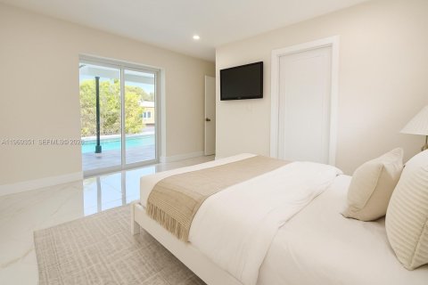 Casa en alquiler en Oakland Park, Florida, 3 dormitorios, 143.26 m2 № 2031962 - foto 12