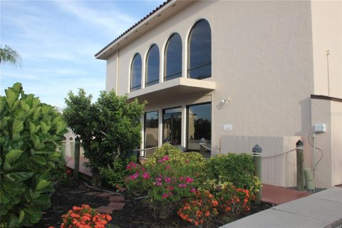 Condo in Punta Gorda, Florida, 3 bedrooms  № 2205005 - photo 14