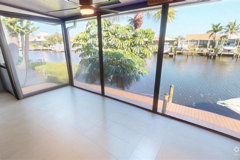 Condo in Punta Gorda, Florida, 3 bedrooms  № 2205005 - photo 10