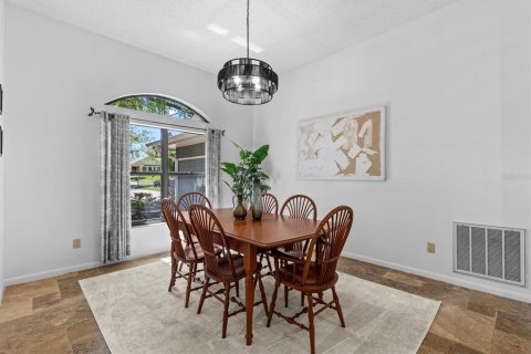 House in Palm Harbor, Florida 4 bedrooms, 273.04 sq.m. № 1583251 - photo 3