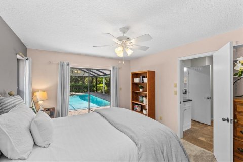 House in Palm Harbor, Florida 4 bedrooms, 273.04 sq.m. № 1583251 - photo 20