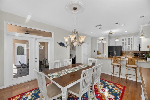 House in Apollo Beach, Florida 4 bedrooms, 269.79 sq.m. № 2152234 - photo 19