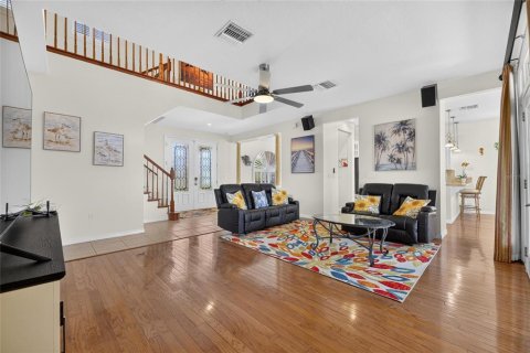 House in Apollo Beach, Florida 4 bedrooms, 269.79 sq.m. № 2152234 - photo 24
