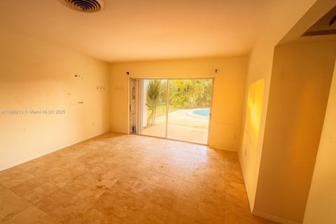 Купить виллу или дом в Корал-Гейблс, Флорида 3 спальни, 176.33м2, № 1942573 - фото 14