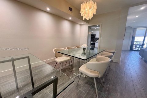 Condominio en alquiler en Aventura, Florida, 2 dormitorios, 130.06 m2 № 2047621 - foto 6
