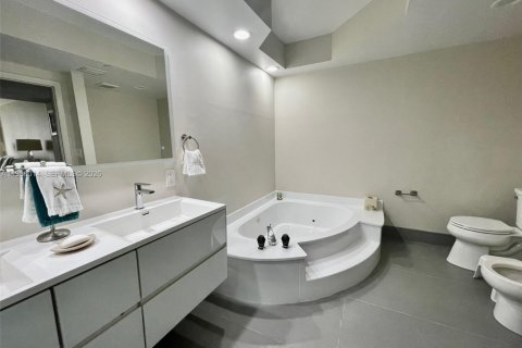 Condominio en alquiler en Aventura, Florida, 2 dormitorios, 130.06 m2 № 2047621 - foto 21