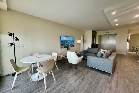 Condominio en alquiler en Aventura, Florida, 2 dormitorios, 130.06 m2 № 2047621 - foto 9