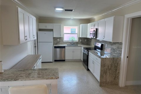 Villa ou maison à louer à Belleair Beach, Floride: 3 chambres, 180.88 m2 № 1840380 - photo 3