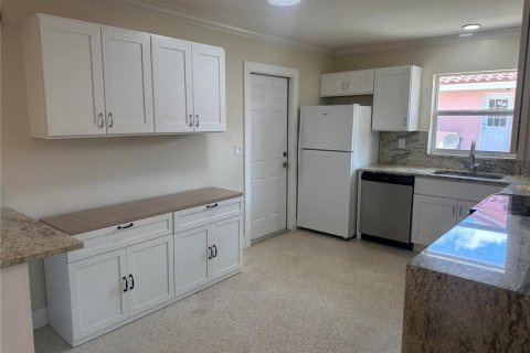 Villa ou maison à louer à Belleair Beach, Floride: 3 chambres, 180.88 m2 № 1840380 - photo 5