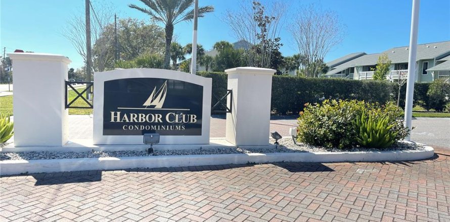 Condo in Palm Harbor, Florida, 2 bedrooms № 1522333