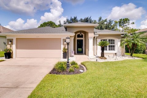 House in Port Orange, Florida 3 bedrooms, 160.35 sq.m. № 1885175 - photo 1