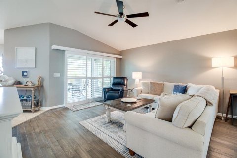 House in Port Orange, Florida 3 bedrooms, 160.35 sq.m. № 1885175 - photo 6