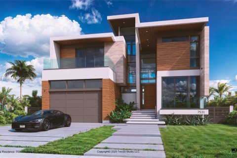 House in North Bay Village, Florida 5 bedrooms № 1842752 - photo 2