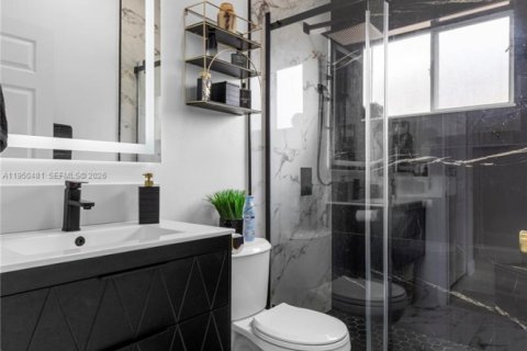 Villa ou maison à vendre à Miramar, Floride: 3 chambres, 198.81 m2 № 2009507 - photo 21