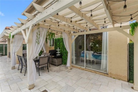 Villa ou maison à vendre à Miramar, Floride: 3 chambres, 198.81 m2 № 2009507 - photo 29