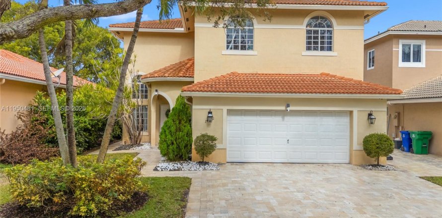 Villa ou maison à Miramar, Floride 3 chambres, 198.81 m2 № 2009507