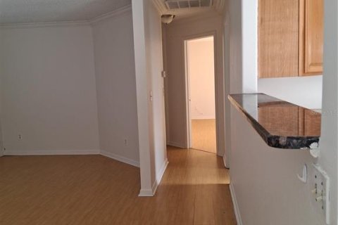 House in Palm Harbor, Florida 3 bedrooms, 146.32 sq.m. № 1820483 - photo 12