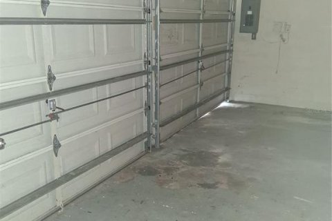 House in Palm Harbor, Florida 3 bedrooms, 146.32 sq.m. № 1820483 - photo 7