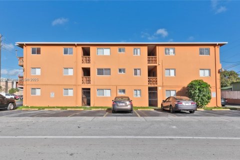 Copropriété à vendre à Miami, Floride: 2 chambres, 56.02 m2 № 2089293 - photo 5