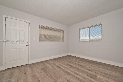 Copropriété à vendre à Miami, Floride: 2 chambres, 56.02 m2 № 2089293 - photo 18