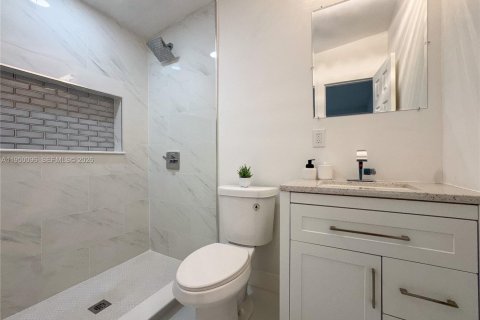 Купить виллу или дом в Форт-Лодердейл, Флорида 3 спальни, 85.28м2, № 2006942 - фото 13