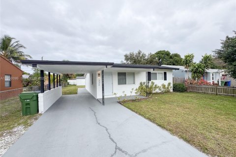 Дом в Форт-Лодердейл, Флорида 3 спальни, 85.28м2 № 2006942