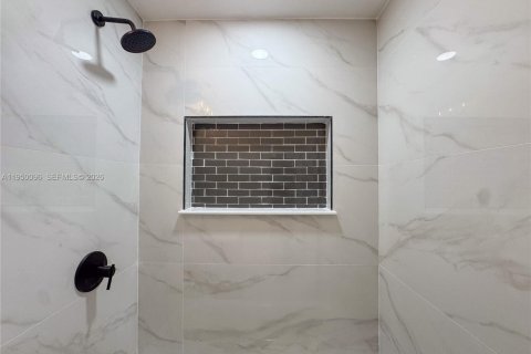 Купить виллу или дом в Форт-Лодердейл, Флорида 3 спальни, 85.28м2, № 2006942 - фото 17