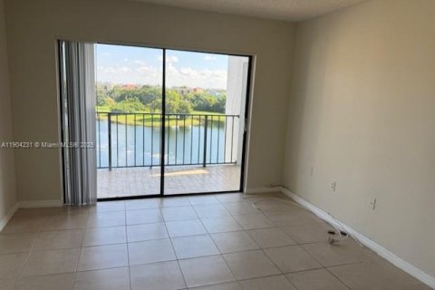 Copropriété à louer à Miami, Floride: 1 chambre, 75.53 m2 № 1955374 - photo 4