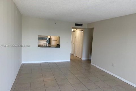 Copropriété à louer à Miami, Floride: 1 chambre, 75.53 m2 № 1955374 - photo 7