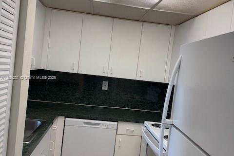 Copropriété à louer à Miami, Floride: 1 chambre, 75.53 m2 № 1955374 - photo 10