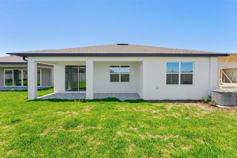 House in Wesley Chapel, Florida 3 bedrooms, 210.14 sq.m. № 2114554 - photo 17