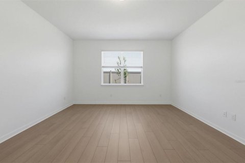 House in Wesley Chapel, Florida 3 bedrooms, 210.14 sq.m. № 2114554 - photo 6